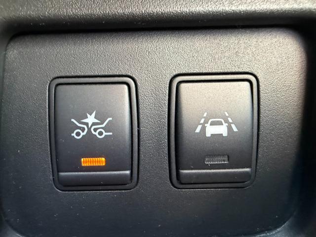 セレナ ライダー　ブラックライン　Ｓ－ハイブリッド　両側電動スライドドア　フリップダウンモニター　アラウンドビューモニター　ＥＴＣ　Ｂｌｕｅｔｏｏｔｈオーディオ　クルーズコントロール　オートライト　オーテックアルミホイール　フロントフォグランプ（38枚目）