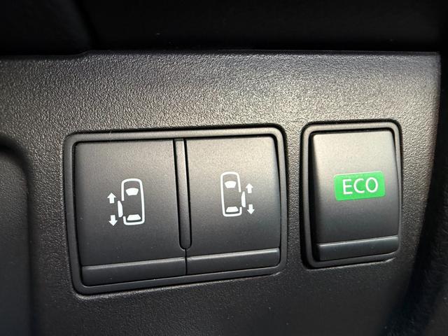 セレナ ライダー　ブラックライン　Ｓ－ハイブリッド　両側電動スライドドア　フリップダウンモニター　アラウンドビューモニター　ＥＴＣ　Ｂｌｕｅｔｏｏｔｈオーディオ　クルーズコントロール　オートライト　オーテックアルミホイール　フロントフォグランプ（39枚目）