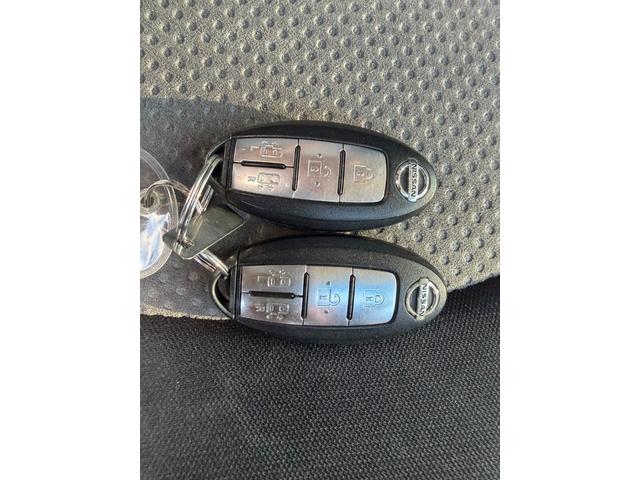 セレナ ライダー　ブラックライン　Ｓ－ハイブリッド　両側電動スライドドア　フリップダウンモニター　アラウンドビューモニター　ＥＴＣ　Ｂｌｕｅｔｏｏｔｈオーディオ　クルーズコントロール　オートライト　オーテックアルミホイール　フロントフォグランプ（44枚目）