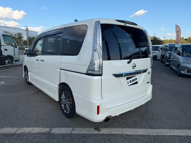 セレナ ライダー　ブラックライン　Ｓ－ハイブリッド　両側電動スライドドア　フリップダウンモニター　アラウンドビューモニター　ＥＴＣ　Ｂｌｕｅｔｏｏｔｈオーディオ　クルーズコントロール　オートライト　オーテックアルミホイール　フロントフォグランプ（56枚目）