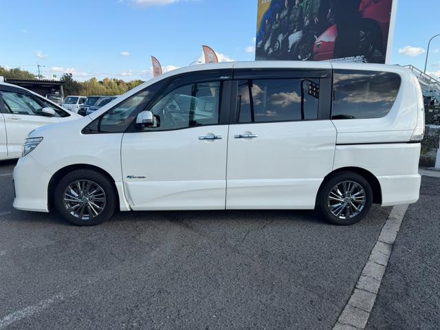 セレナ ライダー　ブラックライン　Ｓ－ハイブリッド　両側電動スライドドア　フリップダウンモニター　アラウンドビューモニター　ＥＴＣ　Ｂｌｕｅｔｏｏｔｈオーディオ　クルーズコントロール　オートライト　オーテックアルミホイール　フロントフォグランプ（58枚目）