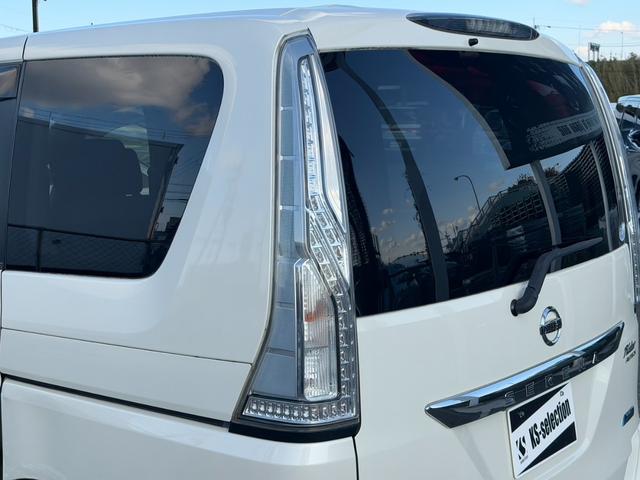 セレナ ライダー　ブラックライン　Ｓ－ハイブリッド　両側電動スライドドア　フリップダウンモニター　アラウンドビューモニター　ＥＴＣ　Ｂｌｕｅｔｏｏｔｈオーディオ　クルーズコントロール　オートライト　オーテックアルミホイール　フロントフォグランプ（66枚目）