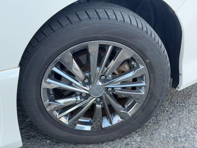 セレナ ライダー　ブラックライン　Ｓ－ハイブリッド　両側電動スライドドア　フリップダウンモニター　アラウンドビューモニター　ＥＴＣ　Ｂｌｕｅｔｏｏｔｈオーディオ　クルーズコントロール　オートライト　オーテックアルミホイール　フロントフォグランプ（67枚目）