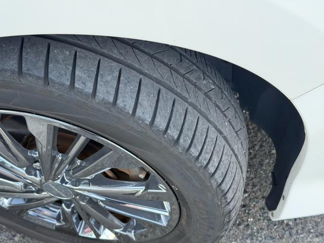 セレナ ライダー　ブラックライン　Ｓ－ハイブリッド　両側電動スライドドア　フリップダウンモニター　アラウンドビューモニター　ＥＴＣ　Ｂｌｕｅｔｏｏｔｈオーディオ　クルーズコントロール　オートライト　オーテックアルミホイール　フロントフォグランプ（68枚目）