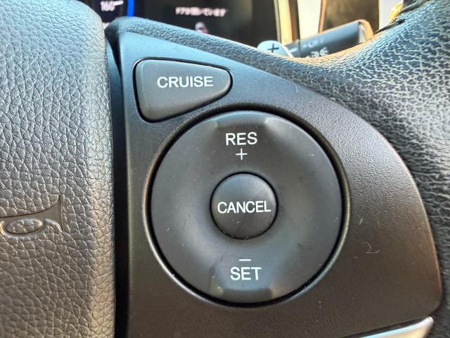 シャトル ハイブリッドＺ　バックカメラ　シートヒーター　クルーズコントロール　パドルシフト　オートライト　ＥＴＣ　純正アルミホイール　フロントフォグランプ　ステアリングスイッチ　パワーウィンドウ　プッシュスタート　スマートキー（33枚目）