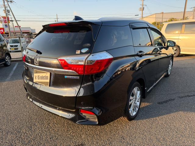 シャトル ハイブリッドＺ　バックカメラ　シートヒーター　クルーズコントロール　パドルシフト　オートライト　ＥＴＣ　純正アルミホイール　フロントフォグランプ　ステアリングスイッチ　パワーウィンドウ　プッシュスタート　スマートキー（53枚目）