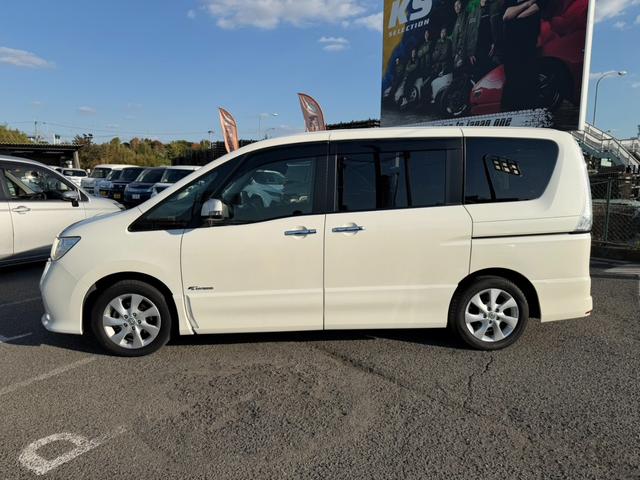 セレナ ハイウェイスター　Ｓ－ハイブリッド　Ｖセレクション　両側電動スライドドア　バックカメラ　ＥＴＣ　フリップダウンモニター　Ｂｌｕｅｔｏｏｔｈオーディオ　オートライト　クルーズコントロール　プッシュスタート　スマートキー　純正アルミホイール　電動格納ミラー（10枚目）