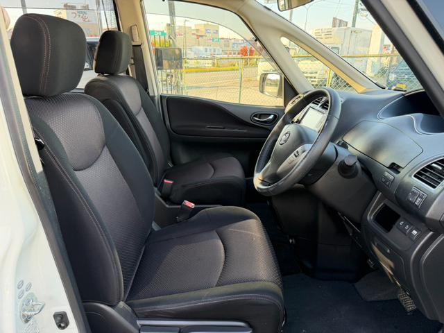 セレナ ハイウェイスター　Ｓ－ハイブリッド　Ｖセレクション　両側電動スライドドア　バックカメラ　ＥＴＣ　フリップダウンモニター　Ｂｌｕｅｔｏｏｔｈオーディオ　オートライト　クルーズコントロール　プッシュスタート　スマートキー　純正アルミホイール　電動格納ミラー（12枚目）