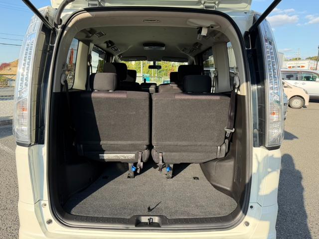 セレナ ハイウェイスター　Ｓ－ハイブリッド　Ｖセレクション　両側電動スライドドア　バックカメラ　ＥＴＣ　フリップダウンモニター　Ｂｌｕｅｔｏｏｔｈオーディオ　オートライト　クルーズコントロール　プッシュスタート　スマートキー　純正アルミホイール　電動格納ミラー（15枚目）