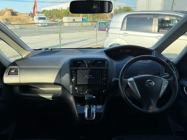 セレナ ハイウェイスター　Ｓ－ハイブリッド　Ｖセレクション　両側電動スライドドア　バックカメラ　ＥＴＣ　フリップダウンモニター　Ｂｌｕｅｔｏｏｔｈオーディオ　オートライト　クルーズコントロール　プッシュスタート　スマートキー　純正アルミホイール　電動格納ミラー（20枚目）