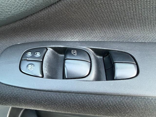 セレナ ハイウェイスター　Ｓ－ハイブリッド　Ｖセレクション　両側電動スライドドア　バックカメラ　ＥＴＣ　フリップダウンモニター　Ｂｌｕｅｔｏｏｔｈオーディオ　オートライト　クルーズコントロール　プッシュスタート　スマートキー　純正アルミホイール　電動格納ミラー（39枚目）