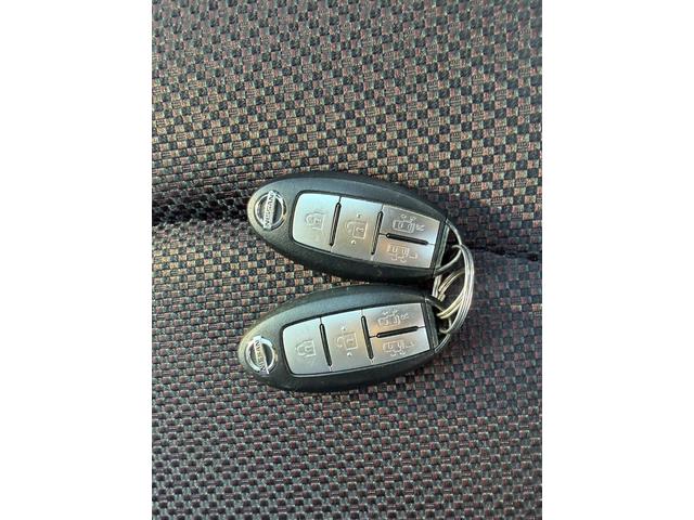 セレナ ハイウェイスター　Ｓ－ハイブリッド　Ｖセレクション　両側電動スライドドア　バックカメラ　ＥＴＣ　フリップダウンモニター　Ｂｌｕｅｔｏｏｔｈオーディオ　オートライト　クルーズコントロール　プッシュスタート　スマートキー　純正アルミホイール　電動格納ミラー（41枚目）