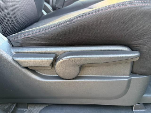 セレナ ハイウェイスター　Ｓ－ハイブリッド　Ｖセレクション　両側電動スライドドア　バックカメラ　ＥＴＣ　フリップダウンモニター　Ｂｌｕｅｔｏｏｔｈオーディオ　オートライト　クルーズコントロール　プッシュスタート　スマートキー　純正アルミホイール　電動格納ミラー（42枚目）