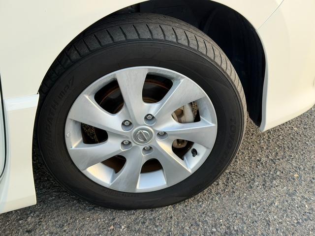 セレナ ハイウェイスター　Ｓ－ハイブリッド　Ｖセレクション　両側電動スライドドア　バックカメラ　ＥＴＣ　フリップダウンモニター　Ｂｌｕｅｔｏｏｔｈオーディオ　オートライト　クルーズコントロール　プッシュスタート　スマートキー　純正アルミホイール　電動格納ミラー（66枚目）