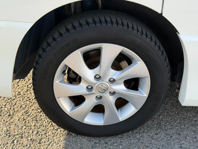 セレナ ハイウェイスター　Ｓ－ハイブリッド　Ｖセレクション　両側電動スライドドア　バックカメラ　ＥＴＣ　フリップダウンモニター　Ｂｌｕｅｔｏｏｔｈオーディオ　オートライト　クルーズコントロール　プッシュスタート　スマートキー　純正アルミホイール　電動格納ミラー（68枚目）