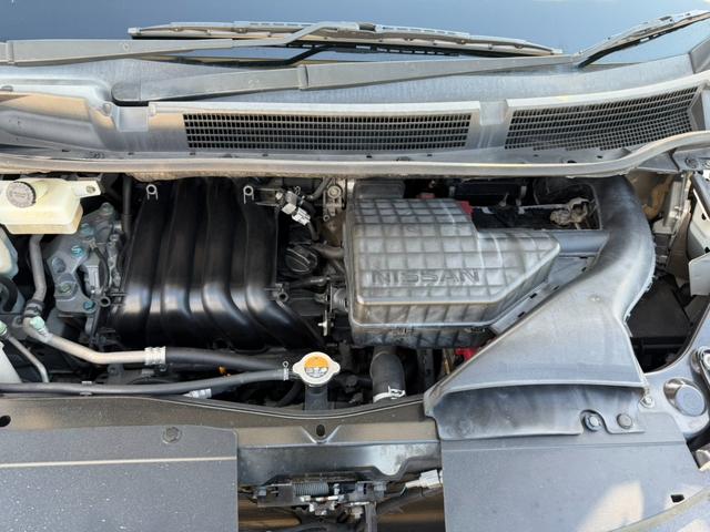 セレナ ハイウェイスター　Ｓ－ハイブリッド　Ｖセレクション　両側電動スライドドア　バックカメラ　ＥＴＣ　フリップダウンモニター　Ｂｌｕｅｔｏｏｔｈオーディオ　オートライト　クルーズコントロール　プッシュスタート　スマートキー　純正アルミホイール　電動格納ミラー（72枚目）