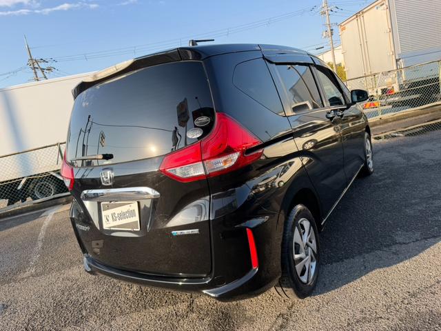 Ｈ２８　ホンダ　フリード＋ハイブリッド　Ｇホンダセンシング　社外ナビ　両側電動スライドドア　シートヒーター　ドライブレコーダー　ＥＴＣ　オートライト　プッシュスタート　バックカメラ　Ｂｌｕｅｔｏｏｔｈ