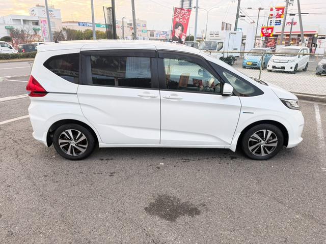 フリードハイブリッド ハイブリッド・ＥＸ　両側電動スライドドア　レーンキープアシスト　衝突軽減ブレーキ　アダプティブクルーズコントロール　フルセグＴＶ　Ｂｌｕｅｔｏｏｔｈ　バックカメラ　ドラレコ　ヒートシート　オートライト　プッシュ　ＥＴＣ（51枚目）