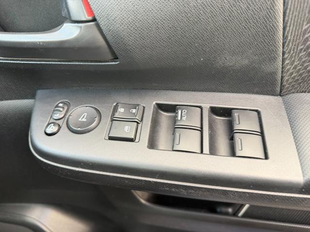 �������I�[�g�@�\�����ڂ���Ă���Ԏ킪�L�x�ɂȂ�܂����I�J����Ƃ��̎����̈ړ������炵�Ă����p���[�E�B���h�E�B�^�]�Ȃ��瑼�̑��̊J���n�e�e�ł���̂��A�����h�~�̂��߂̈��S���\�ł��I