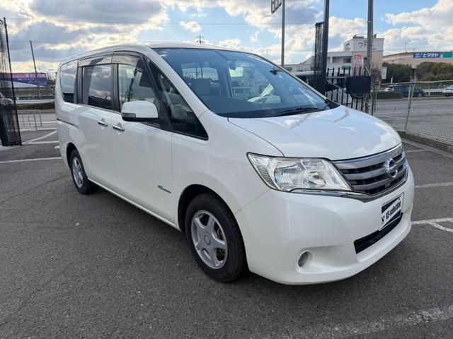 セレナ ２０Ｇ　Ｓ－ハイブリッド　両側電動スライドドア　純正ナビ　フルセグＴＶ　バックカメラ　ＥＴＣ　Ｂｌｕｅｔｏｏｔｈオーディオ　社外アルミホイール　オートライト　Ｗエアコン　　プッシュスタート　スマートキー　ロールサンシェード（47枚目）