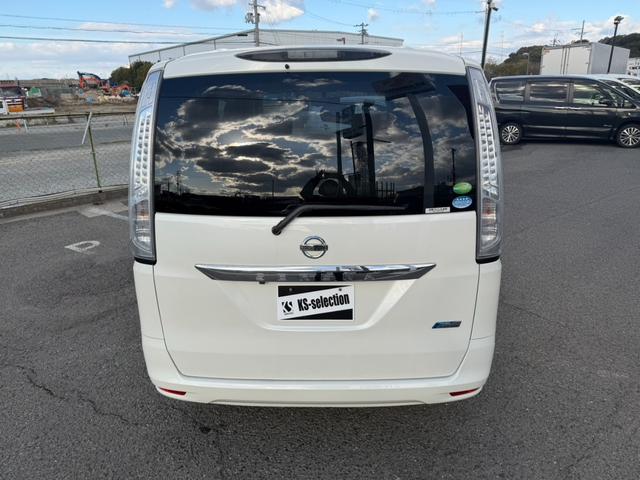 セレナ ２０Ｇ　Ｓ－ハイブリッド　両側電動スライドドア　純正ナビ　フルセグＴＶ　バックカメラ　ＥＴＣ　Ｂｌｕｅｔｏｏｔｈオーディオ　社外アルミホイール　オートライト　Ｗエアコン　　プッシュスタート　スマートキー　ロールサンシェード（54枚目）