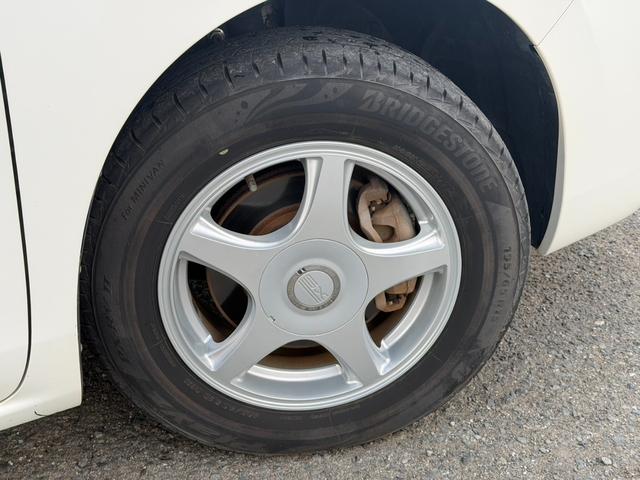 セレナ ２０Ｇ　Ｓ－ハイブリッド　両側電動スライドドア　純正ナビ　フルセグＴＶ　バックカメラ　ＥＴＣ　Ｂｌｕｅｔｏｏｔｈオーディオ　社外アルミホイール　オートライト　Ｗエアコン　　プッシュスタート　スマートキー　ロールサンシェード（66枚目）