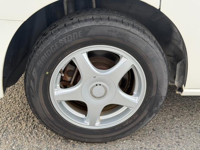 セレナ ２０Ｇ　Ｓ－ハイブリッド　両側電動スライドドア　純正ナビ　フルセグＴＶ　バックカメラ　ＥＴＣ　Ｂｌｕｅｔｏｏｔｈオーディオ　社外アルミホイール　オートライト　Ｗエアコン　　プッシュスタート　スマートキー　ロールサンシェード（68枚目）