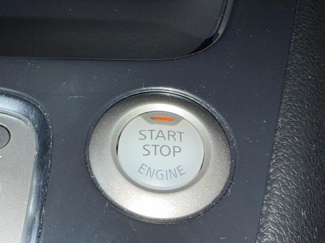 セレナ ハイウェイスター　Ｓ－ハイブリッド　両側電動スライドドア　プッシュスタート　スマートキー　ＥＴＣ　横滑り防止装置　バックカメラ　オートライト　アルミホイール（31枚目）