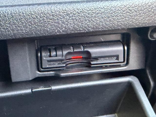 セレナ ハイウェイスター　Ｖセレクション＋セーフティ　ＳＨＶ　アドバンスセーフティパック　アラウンドビューモニター　両側電動スライドドア　後席モニター　Ｂｌｕｅｔｏｏｔｈオーディオ　ＥＴＣ　プッシュスタート　純正アルミホイール（42枚目）