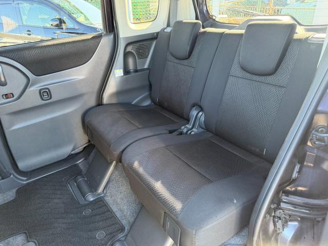 �L�X�Ƃ����Q��ڃV�[�g�͋��Z���������A���񂵂�ȏ��S�n�I�F�B��Ƒ��Ƃ̂��o�����ɂ҂�����ł��B�x�r�[�V�[�g��`���C���h�V�[�g�g�p�������K�ɂ��߂�������������\���ȋ�Ԃ��m�ۂ��Ă���܂��I