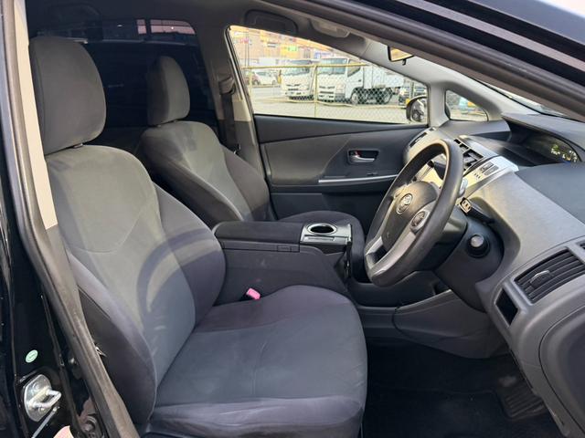 プリウスアルファ Ｓ　Ｌセレクション　純正ナビ　フルセグＴＶ　バックカメラ　ステアリングスイッチ　ＥＴＣ　社外１７インチナビ（11枚目）