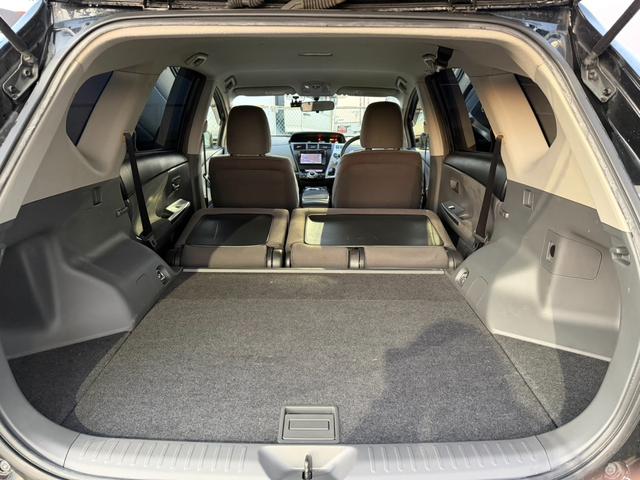 プリウスアルファ Ｓ　Ｌセレクション　純正ナビ　フルセグＴＶ　バックカメラ　ステアリングスイッチ　ＥＴＣ　社外１７インチナビ（14枚目）