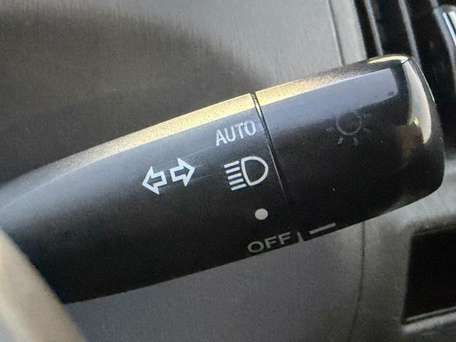 プリウスアルファ Ｓ　Ｌセレクション　純正ナビ　フルセグＴＶ　バックカメラ　ステアリングスイッチ　ＥＴＣ　社外１７インチナビ（32枚目）