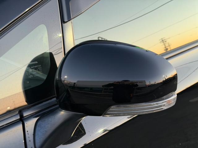 プリウスアルファ Ｓ　Ｌセレクション　純正ナビ　フルセグＴＶ　バックカメラ　ステアリングスイッチ　ＥＴＣ　社外１７インチナビ（59枚目）