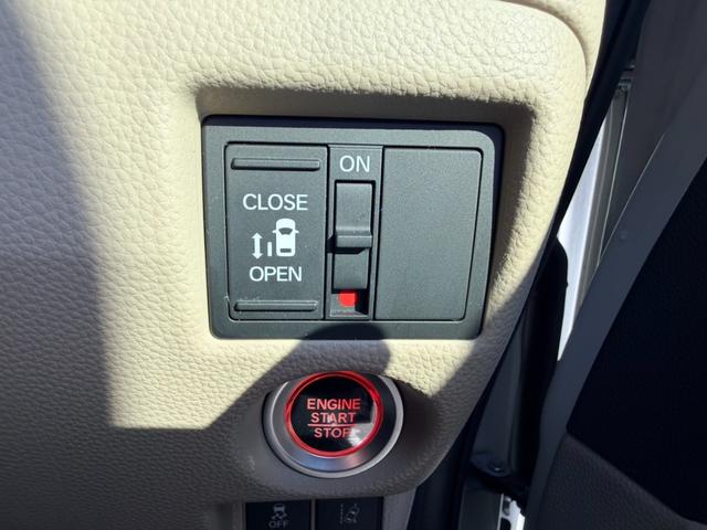 Ｎ－ＢＯＸ Ｇ・Ｌホンダセンシング　４ＷＤ　ホンダセンシング　電動スライドドア　バックカメラ　Ｂｌｕｅｔｏｏｔｈオーディオ　クルーズコントロール　シートヒーター　レーンキープアシスト　横滑り防止装置（33枚目）