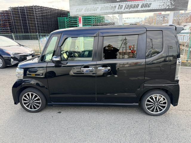 Ｎ－ＢＯＸカスタム Ｇ・ターボＬパッケージ　両側電動スライドドア　純正ナビ　バックカメラ　Ｂｌｕｅｔｏｏｔｈオーディオ　純正アルミホイール　横滑り防止装置　ハーフレザー　ＥＴＣ　クルーズコントロール（9枚目）