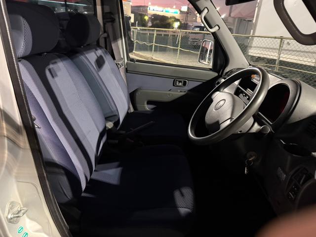 ハイゼットカーゴ クルーズ　ＭＴ　ＥＴＣ　純正カーステレオ（12枚目）