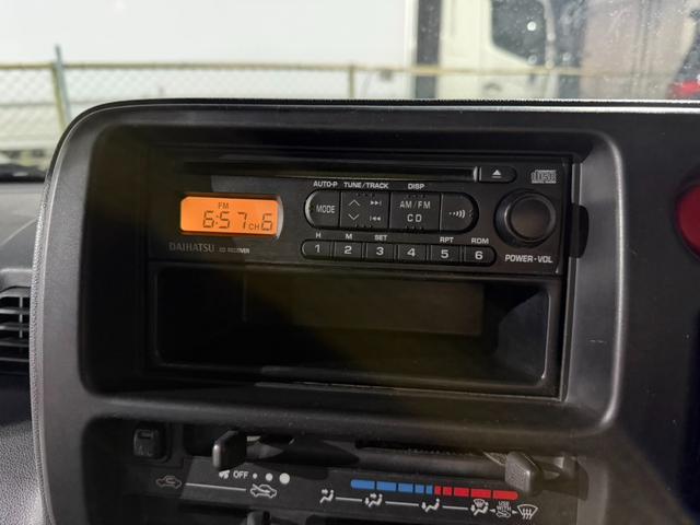 ハイゼットカーゴ クルーズ　ＭＴ　ＥＴＣ　純正カーステレオ（20枚目）