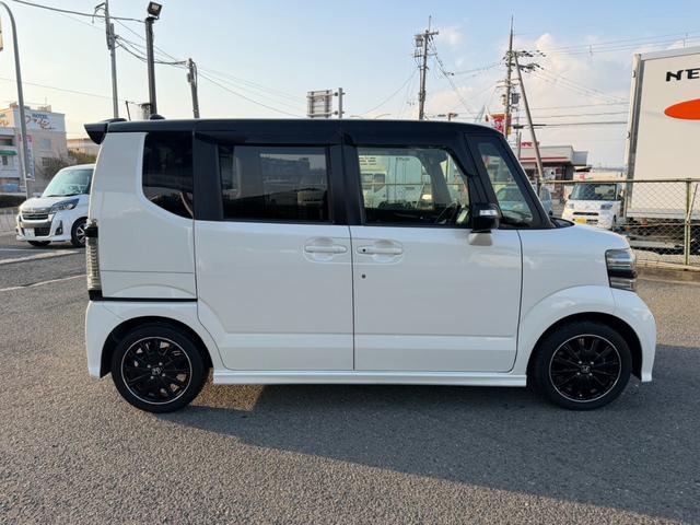 N-BOXカスタム 2トーンカラースタイル G・ターボLパッケージ ツートンカラー 両側電動スライドドア 純正15インチアルミホイール ETC 地デジTV ハーフレザー クルーズコントロール(8枚目)