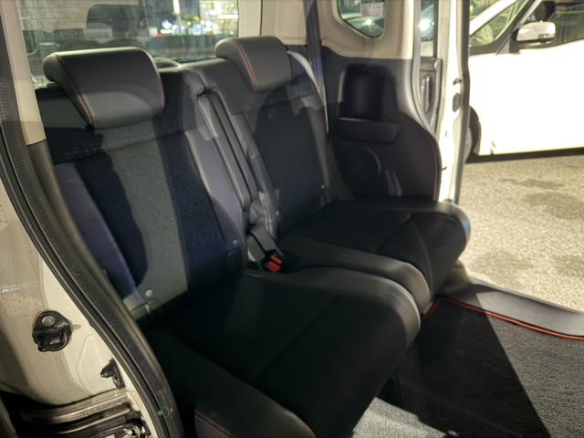 N-BOXカスタム 2トーンカラースタイル G・ターボLパッケージ ツートンカラー 両側電動スライドドア 純正15インチアルミホイール ETC 地デジTV ハーフレザー クルーズコントロール(13枚目)