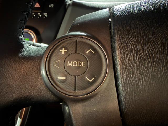 プリウスアルファ Ｓ　チューン　ブラック　純正ナビ　フルセグＴＶ　バックカメラ　ステアリングスイッチ　ＥＴＣ　社外１７インチアルミホイール（32枚目）