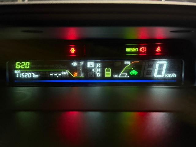 プリウスアルファ Ｓ　チューン　ブラック　純正ナビ　フルセグＴＶ　バックカメラ　ステアリングスイッチ　ＥＴＣ　社外１７インチアルミホイール（36枚目）