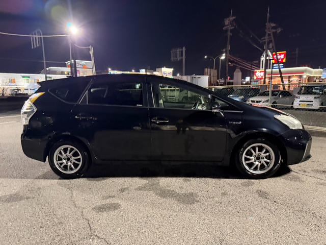 プリウスアルファ Ｓ　チューン　ブラック　純正ナビ　フルセグＴＶ　バックカメラ　ステアリングスイッチ　ＥＴＣ　社外１７インチアルミホイール（45枚目）