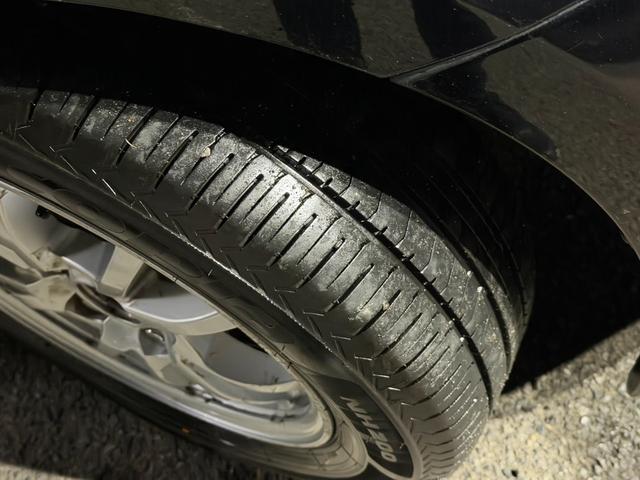 プリウスアルファ Ｓ　チューン　ブラック　純正ナビ　フルセグＴＶ　バックカメラ　ステアリングスイッチ　ＥＴＣ　社外１７インチアルミホイール（68枚目）