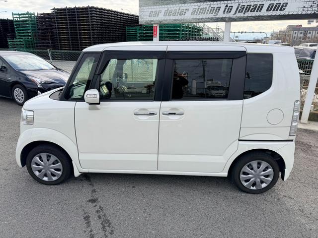 Ｎ－ＢＯＸ Ｇ・Ｌパッケージ　純正ナビ　バックカメラ　ＥＴＣ　衝突軽減ブレーキ　スマートキー　電動スライドドア　パワーウィンドウ　横滑り防止　ＥＣＯＮモード　オートエアコン（9枚目）