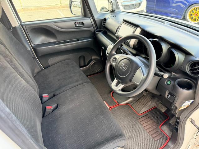 Ｎ－ＢＯＸ Ｇ・Ｌパッケージ　純正ナビ　バックカメラ　ＥＴＣ　衝突軽減ブレーキ　スマートキー　電動スライドドア　パワーウィンドウ　横滑り防止　ＥＣＯＮモード　オートエアコン（11枚目）