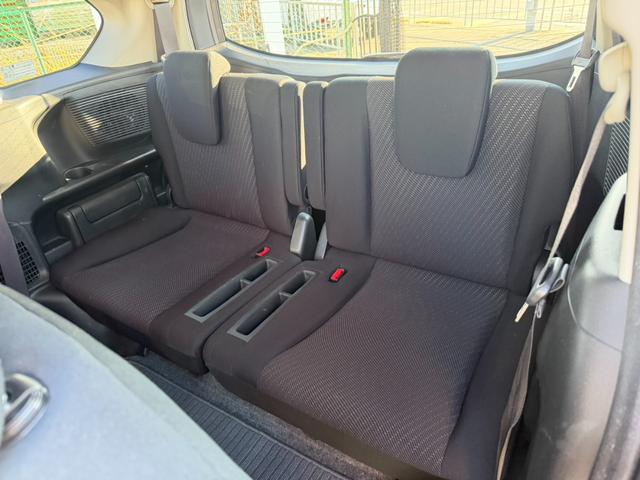 フリードハイブリッド ジャストセレクション＋　Ｂｌｕｅｔｏｏｔｈ　両側電動スライドドア　バックカメラ　ビルドインＥＴＣ　スマートキー　ステアリングスイッチ　クルーズコントロール　ＥＣＯＮ　横滑り防止装置　電格ミラー　ドライブレコーダー（16枚目）