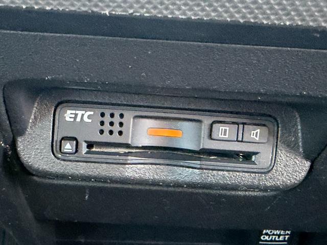 フリードハイブリッド ジャストセレクション＋　Ｂｌｕｅｔｏｏｔｈ　両側電動スライドドア　バックカメラ　ビルドインＥＴＣ　スマートキー　ステアリングスイッチ　クルーズコントロール　ＥＣＯＮ　横滑り防止装置　電格ミラー　ドライブレコーダー（29枚目）