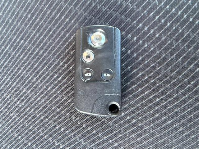 フリードハイブリッド ジャストセレクション＋　Ｂｌｕｅｔｏｏｔｈ　両側電動スライドドア　バックカメラ　ビルドインＥＴＣ　スマートキー　ステアリングスイッチ　クルーズコントロール　ＥＣＯＮ　横滑り防止装置　電格ミラー　ドライブレコーダー（41枚目）