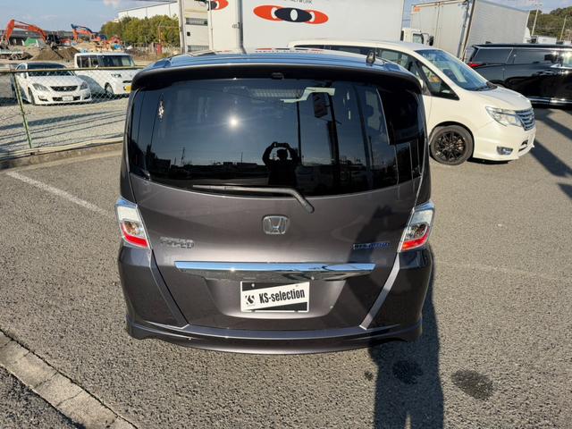 フリードハイブリッド ジャストセレクション＋　Ｂｌｕｅｔｏｏｔｈ　両側電動スライドドア　バックカメラ　ビルドインＥＴＣ　スマートキー　ステアリングスイッチ　クルーズコントロール　ＥＣＯＮ　横滑り防止装置　電格ミラー　ドライブレコーダー（53枚目）